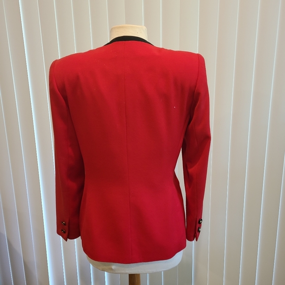Red and black Kasper jacket - Picture 2 of 5
